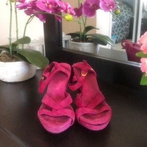 UGG Australia Hot Pink Suede Wedge Sandals Size 5.5